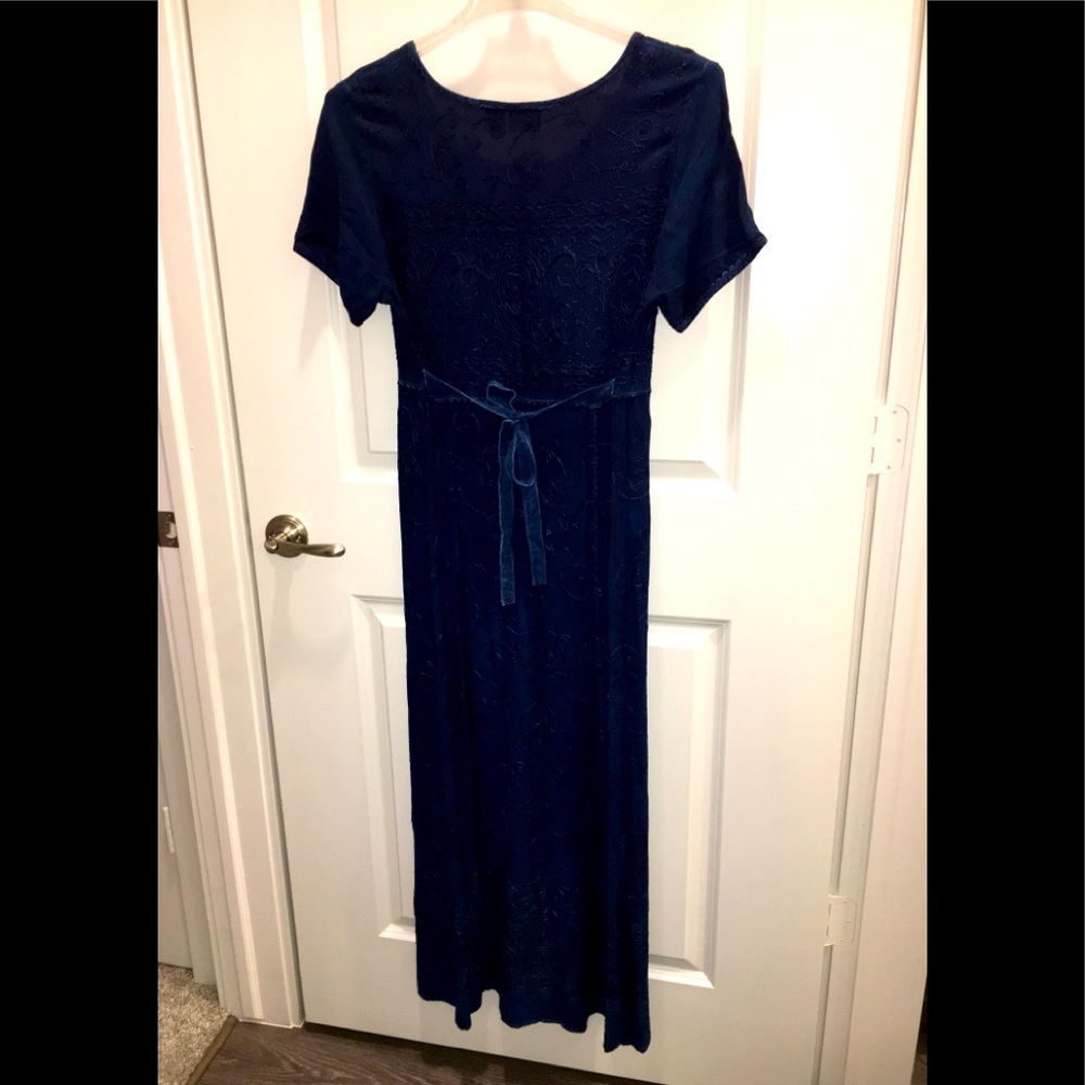 Dress- maxi - Picture 2 of 3